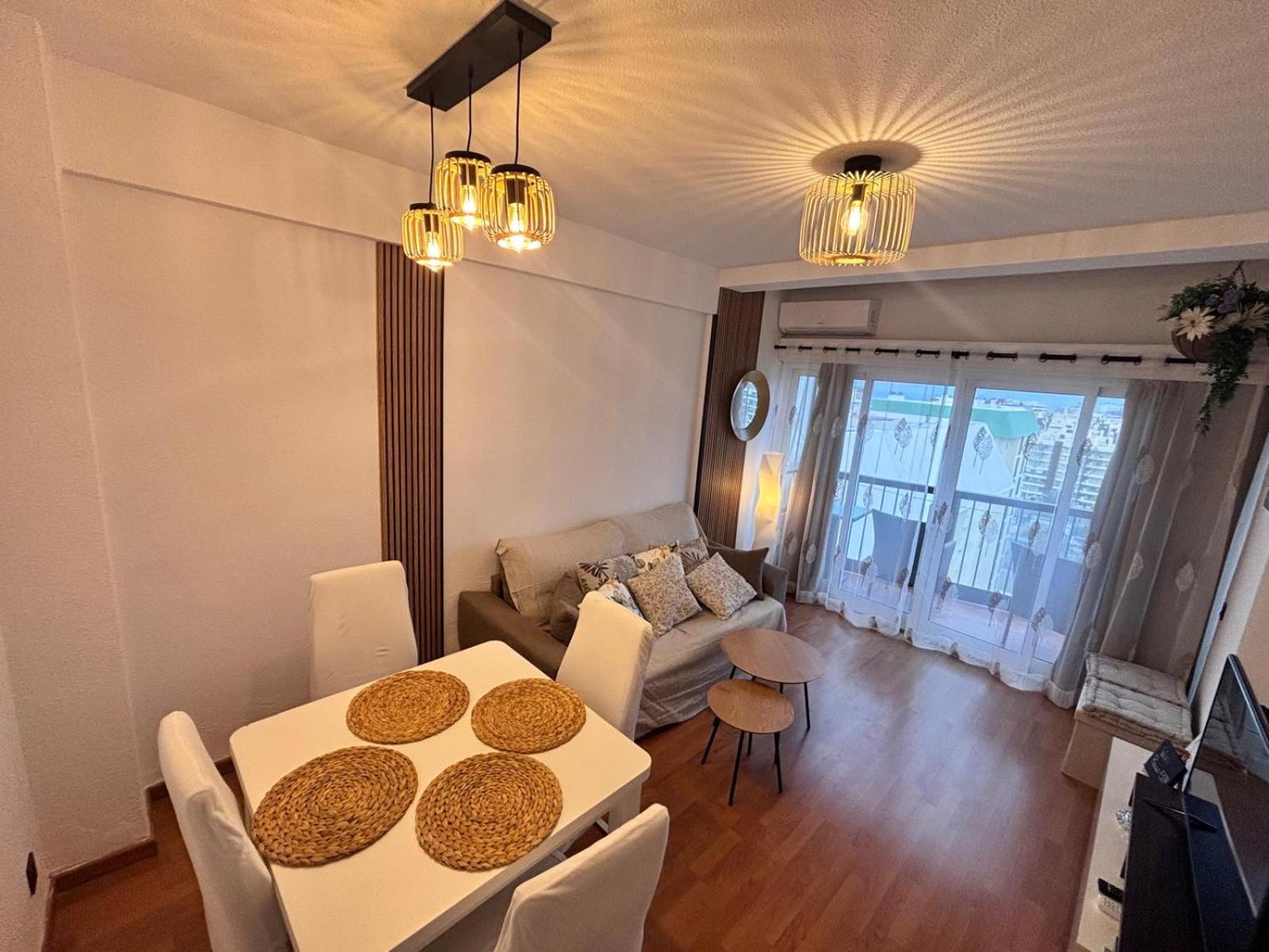 Apartamento Primera Linea De Playa Paseo Maritimo Perla 5 Fuengirola Luaran gambar